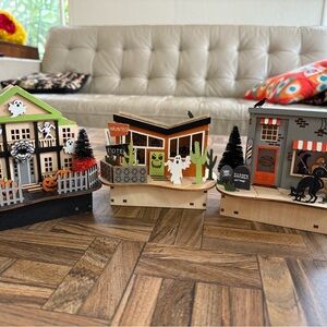 Spooky Village Halloween Decor Set